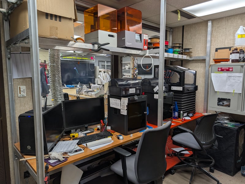 Resin 3D printers and printing supplies